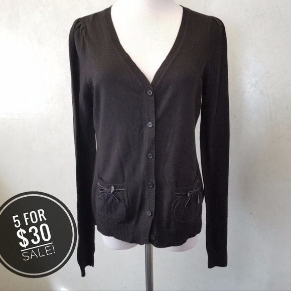 LOFT Sweaters - 🔴 LOFT black cardigan